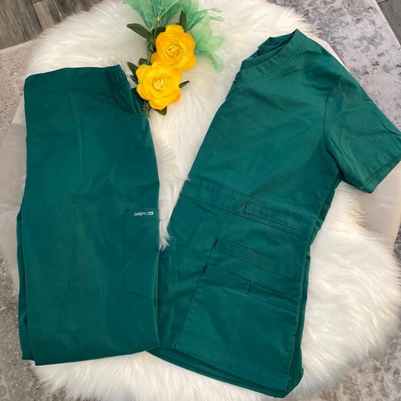Dagacci Other - Green Dagacci Scrub Set Sz Medium